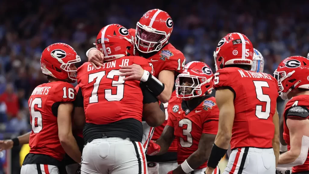 ROSWELL NEW UGA FOOTBALL HQWhere to Watch UGA Football in Roswell: Roswell Junction Is an Official UGA Alumni Association Game Watch LocationROSWELL NEW UGA FOOTBALL HQ